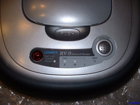 [勸敗] "國產Roomba打掃機器人" Leadtek-RV9  [圖多+影片]  (圖修正了)^^"