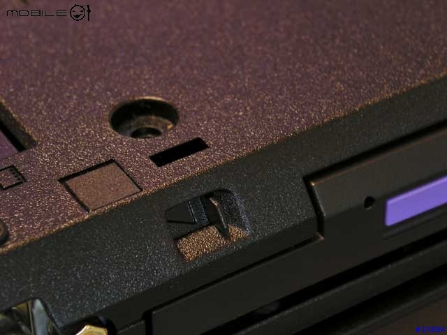 [心得]  '貧'民的NoteBook：IBM R50e 1834-84V