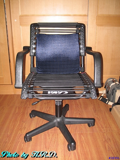[分享] Future Chair 人體工學健康椅------除了Aeron及Contessa外的選擇