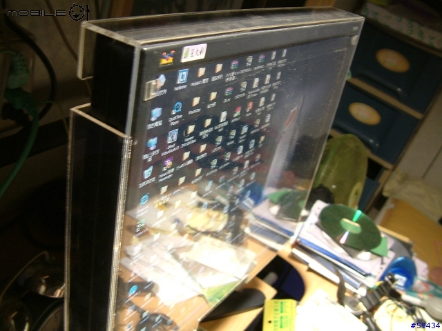 [分享] 壓克力 LCD 保護板 ... 便宜耐用讚唷
