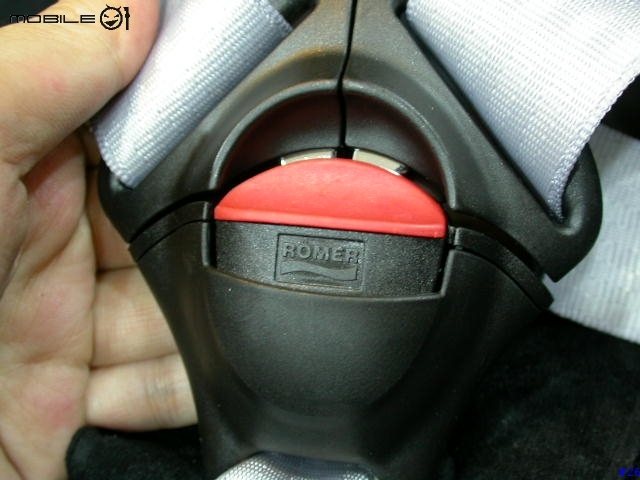 [我要向吉米丘勸敗]德國撞擊測試評比最安全的兒童汽車座椅...