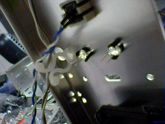 [原創] 機殼小燈HID輕鬆升級
