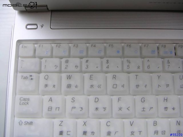 [分享]我的新寵 四姨太 小雪 ASUS S5200NE (有圖片) 想敗12吋的夥伴 歡迎參考
