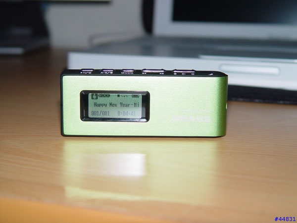 [分享]READS RDS-110/256MB MP3....流線的外型....吸引大家的眼光