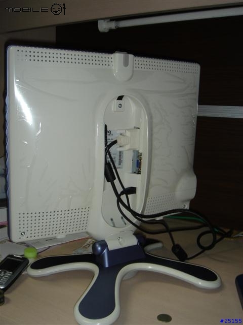 [分享]2004資訊展殺BenQ FP783 LCD monitor