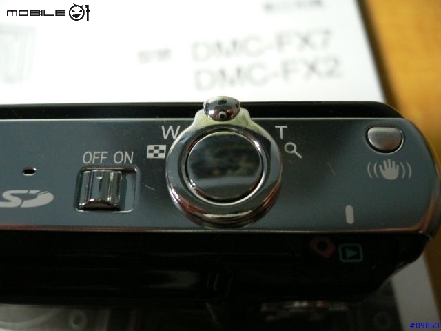 [分享+炫耀文]啥咪!!竟然買到黑色的Panasonic-FX7  >_