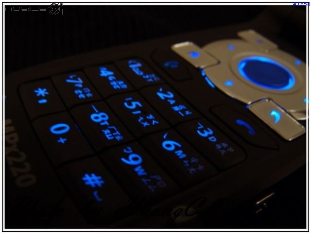 Hello MOTO MPx220 深邃黑....終於入手...(圖)