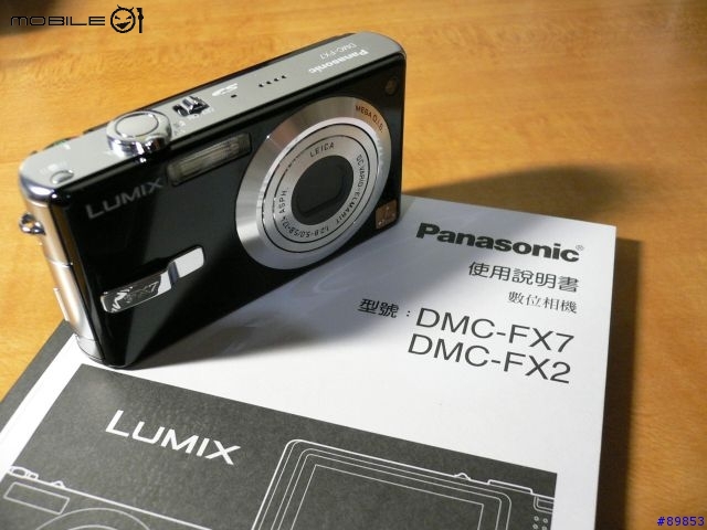 [分享+炫耀文]啥咪!!竟然買到黑色的Panasonic-FX7  >_