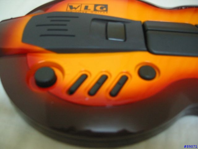[分享]好玩的小吉他 We Love Guitar
