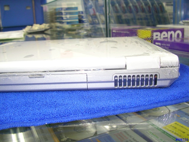 [分享]TOSHIBA A200 & ASUS V6000