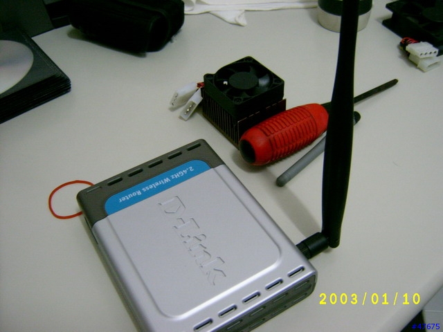 [拆解]D-LINK很爛?....那來瞧瞧吧!