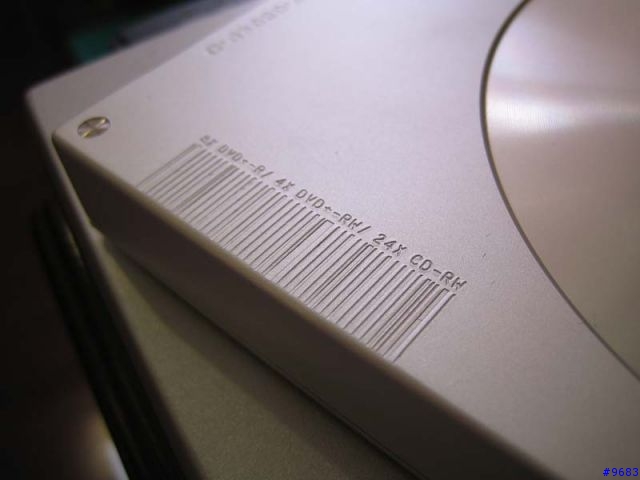 分享！asus-SDRW-0804P-D DVD 燒錄機