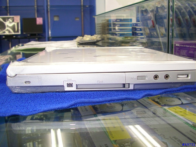 [分享]TOSHIBA A200 & ASUS V6000