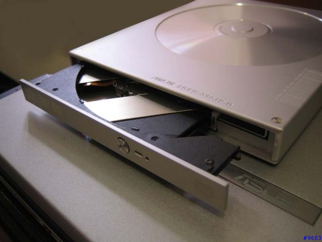分享！asus-SDRW-0804P-D DVD 燒錄機