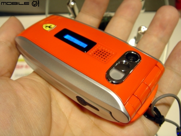 【2005 CeBIT展 】Sharp GX25法拉利限量版