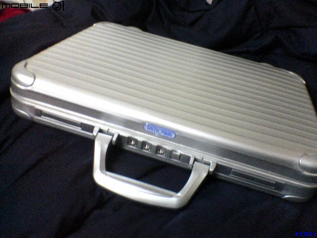 【分享】宇宙無敵時尚 超級好看耐用 鋁鎂RIMOWA電腦箱！！！