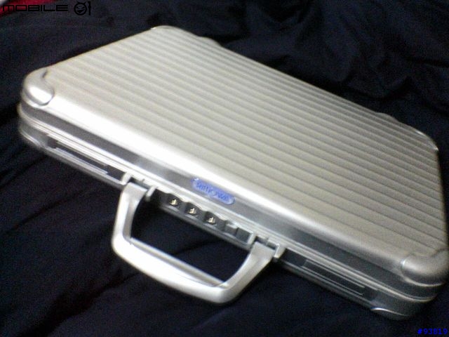 【分享】宇宙無敵時尚 超級好看耐用 鋁鎂RIMOWA電腦箱！！！