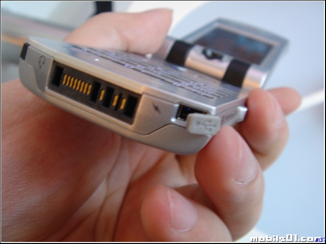 【2005 漢諾威Cebit展 】SonyEricsson Z800i篇