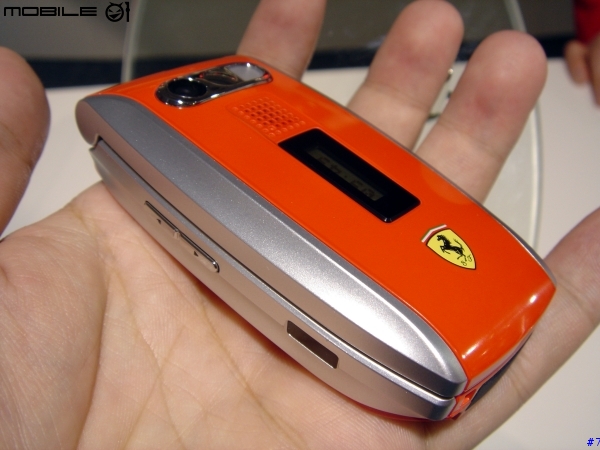 【2005 CeBIT展 】Sharp GX25法拉利限量版