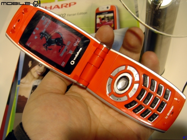 【2005 CeBIT展 】Sharp GX25法拉利限量版