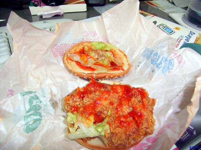 KFC卡啦巨無霸試食