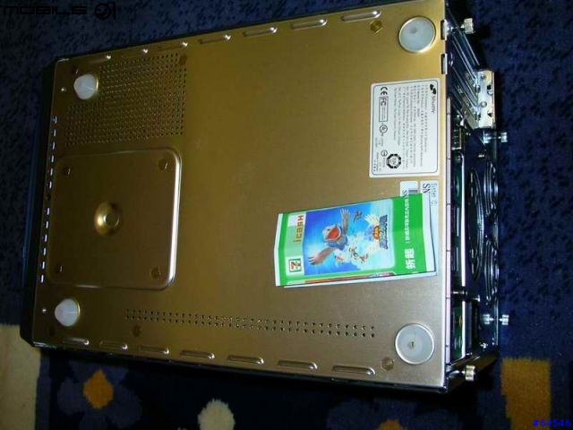 [分享]我的shuttle xpc SN25P組裝分解加顯卡磨輪改裝