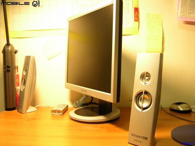 [分享]samsung 17吋LCD 上下左右樣樣行~710T