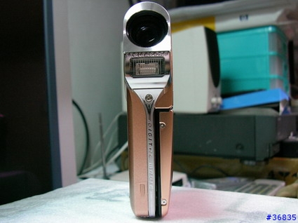 [分享] Sanyo C5 古銅金 (圖片)