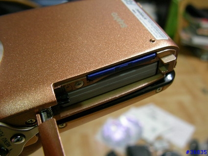 [分享] Sanyo C5 古銅金 (圖片)