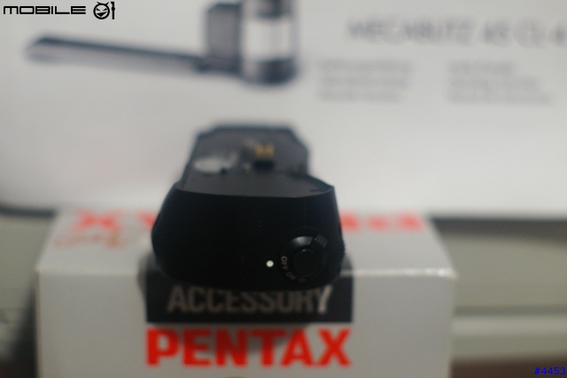[分享不勸敗]Pentax原廠*IstD電池把手 D-BG1購入