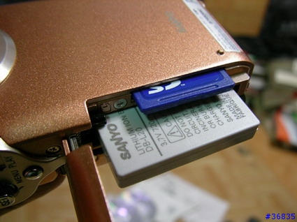 [分享] Sanyo C5 古銅金 (圖片)