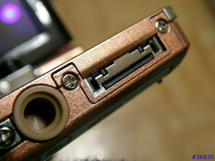 [分享] Sanyo C5 古銅金 (圖片)