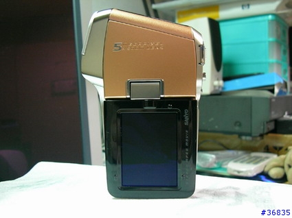[分享] Sanyo C5 古銅金 (圖片)