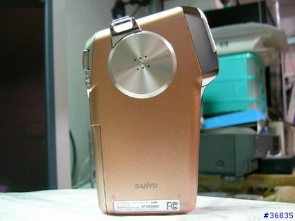 [分享] Sanyo C5 古銅金 (圖片)