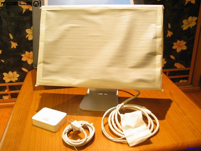 [MoMo桑分享] Apple Cinema Display 20" + Mac Mini + BT Mouse & Keyboard