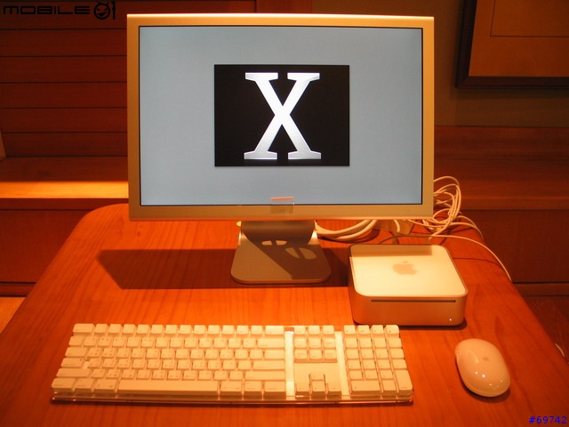 [MoMo桑分享] Apple Cinema Display 20" + Mac Mini + BT Mouse & Keyboard