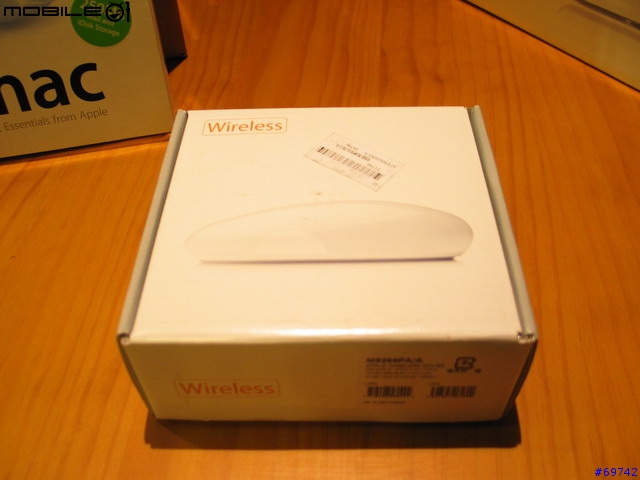 [MoMo桑分享] Apple Cinema Display 20" + Mac Mini + BT Mouse & Keyboard