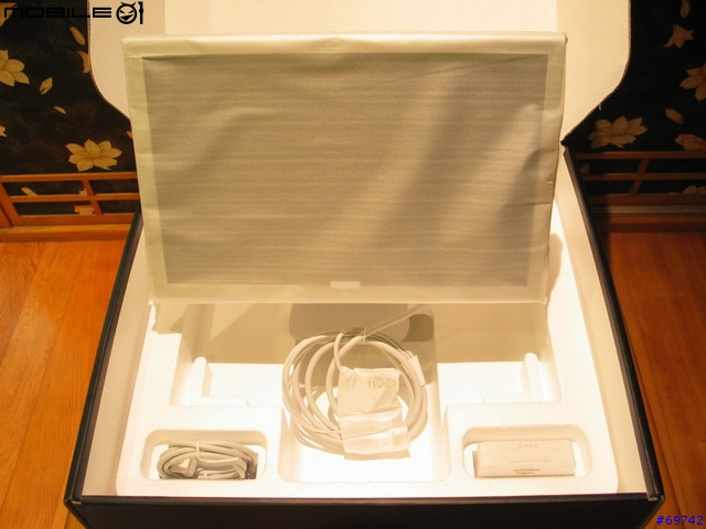 [MoMo桑分享] Apple Cinema Display 20" + Mac Mini + BT Mouse & Keyboard