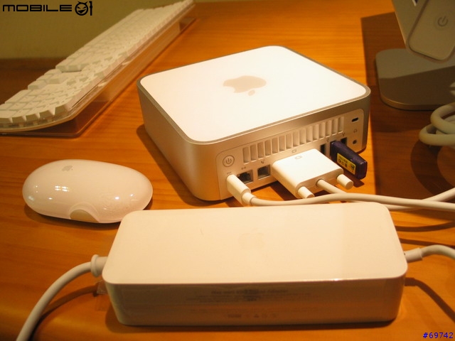 [MoMo桑分享] Apple Cinema Display 20" + Mac Mini + BT Mouse & Keyboard
