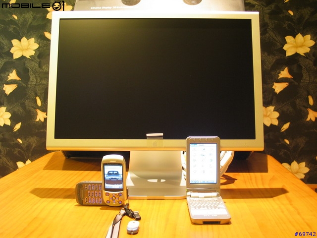 [MoMo桑分享] Apple Cinema Display 20" + Mac Mini + BT Mouse & Keyboard