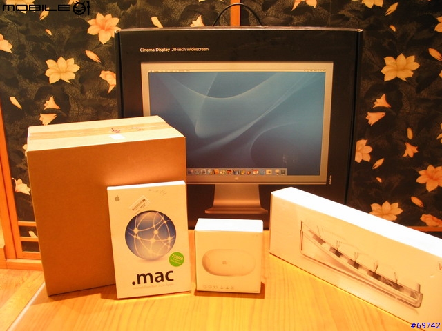 [MoMo桑分享] Apple Cinema Display 20" + Mac Mini + BT Mouse & Keyboard