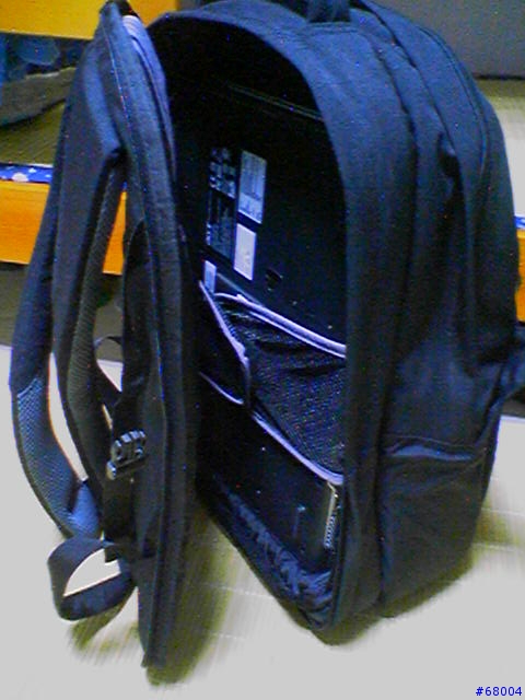 [分享]大尺吋nb(15.4吋寬螢幕)...背包的選擇...Acer 1692 配上 Jansport--Lap station