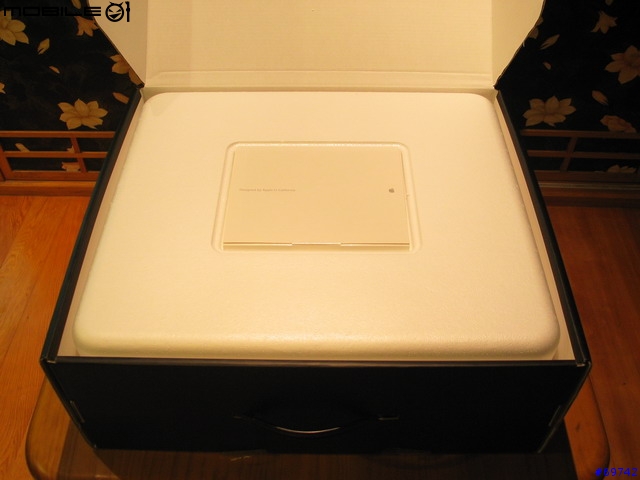 [MoMo桑分享] Apple Cinema Display 20" + Mac Mini + BT Mouse & Keyboard