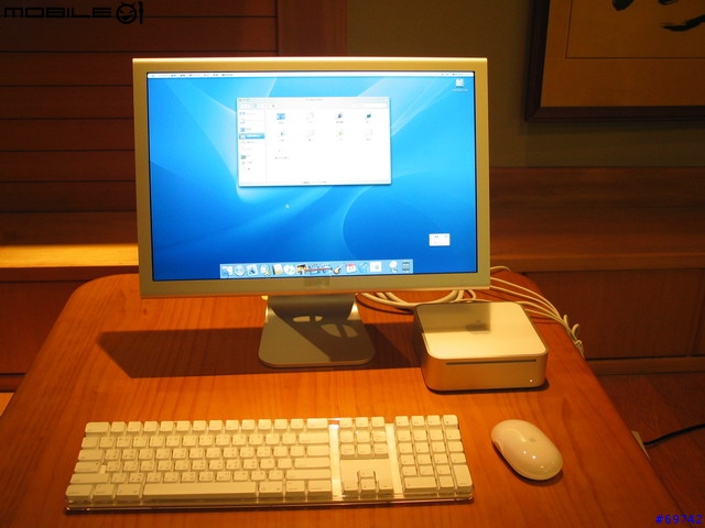 [MoMo桑分享] Apple Cinema Display 20" + Mac Mini + BT Mouse & Keyboard