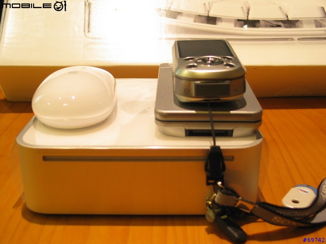 [MoMo桑分享] Apple Cinema Display 20" + Mac Mini + BT Mouse & Keyboard