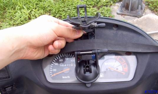 Garmin 60CS與吸盤車架的多重應用