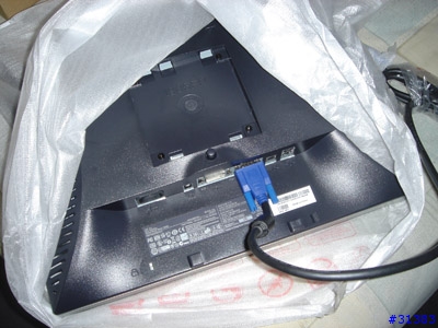 [分享] DELL 1905FP (圖多)