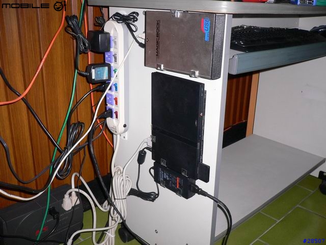 [學別人的]我的硬碟外接盒(修正版)及mini PS2收納心得