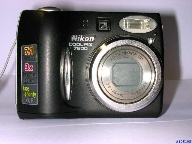 新機入手Nikon Coolpix 7600(7900三號電池版)簡單介紹(新增夜景模式)
