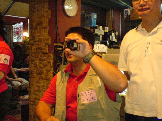 [2005夏日烤肉會]Ln的新相機拍攝